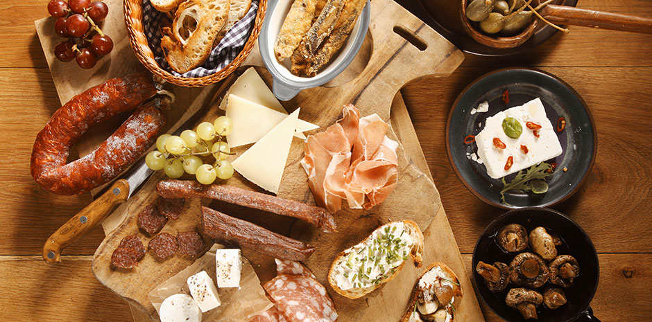 Da ROTA 25 para o seu prato | Queijos e Enchidos TAPAS LUSITANOS